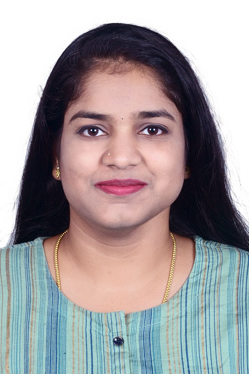 Dr.  Vaishnavi S